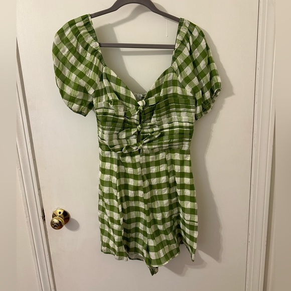 Vestique In A Pickle green plaid romper size medium! - Picture 2 of 4